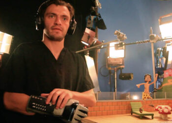 Nintendo Power Glove transformed into stop motion animation tool