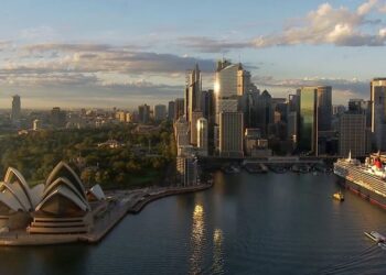 Squint/Opera AU showreel