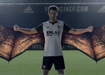Visual Art’s Valencia CF shirt breakdown