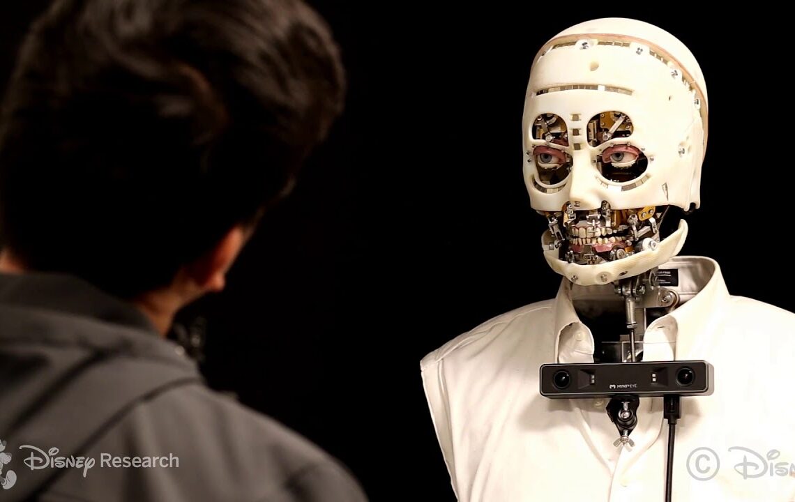 Realistic and interactive robot gaze